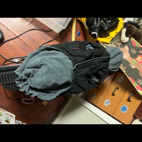 THREE Waterproof dog coats. M ex. Shair pei / Bull terrier *new* $6.99 shipping - Picture 4 of 6